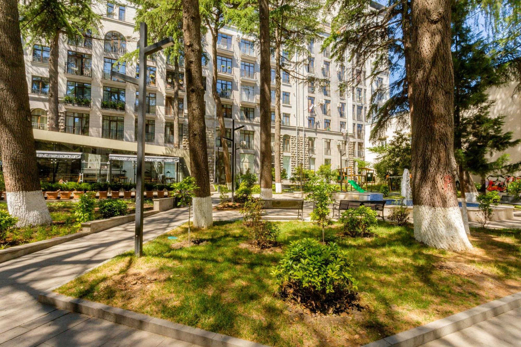 New Age Living Apartment Tbilisi Exterior foto